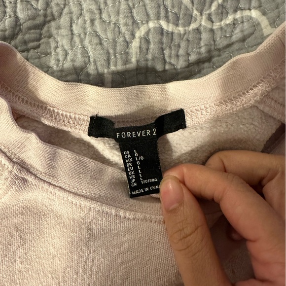 Forever 21 “later hater” graphic sweatshirt - Picture 3 of 3